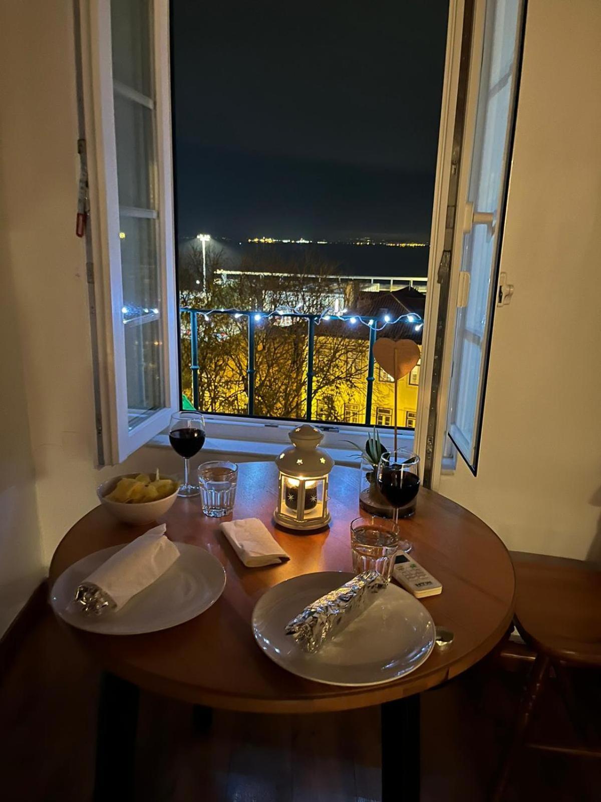 Xavier - Alfama Apartment River View Lisbon Room photo