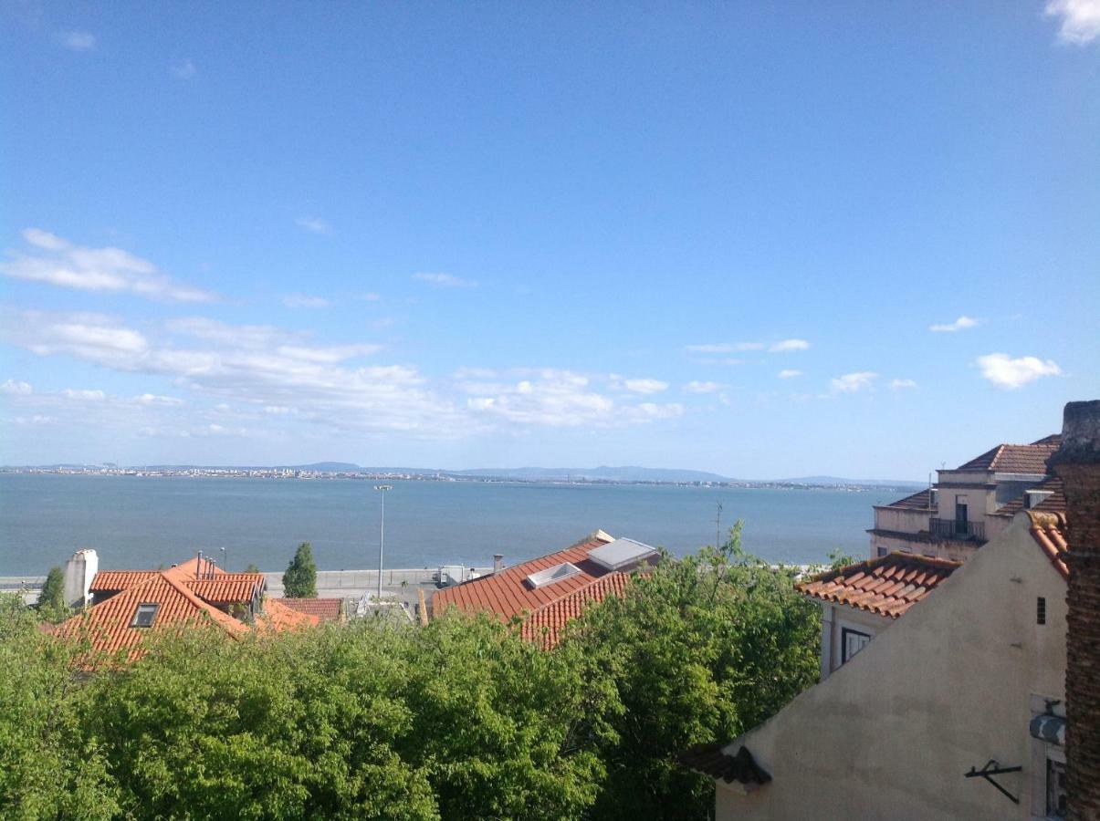 Xavier - Alfama Apartment River View Lisbon Exterior photo